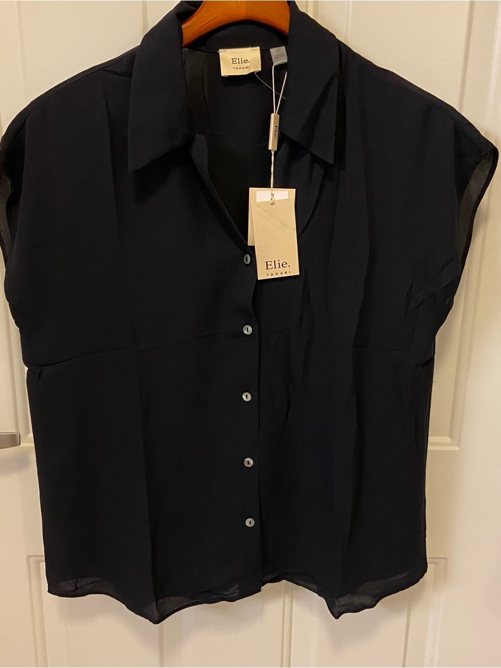 Elie Tahari Women's Navy  Sleeveless Button-Front Blouse